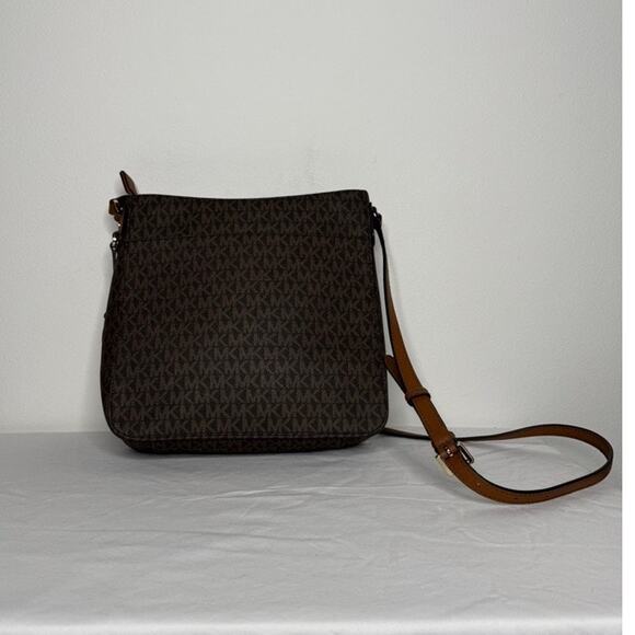 Michael Kors Purse Jet Set Travel Large Messenger Bag NWT - Picture 2 of 5